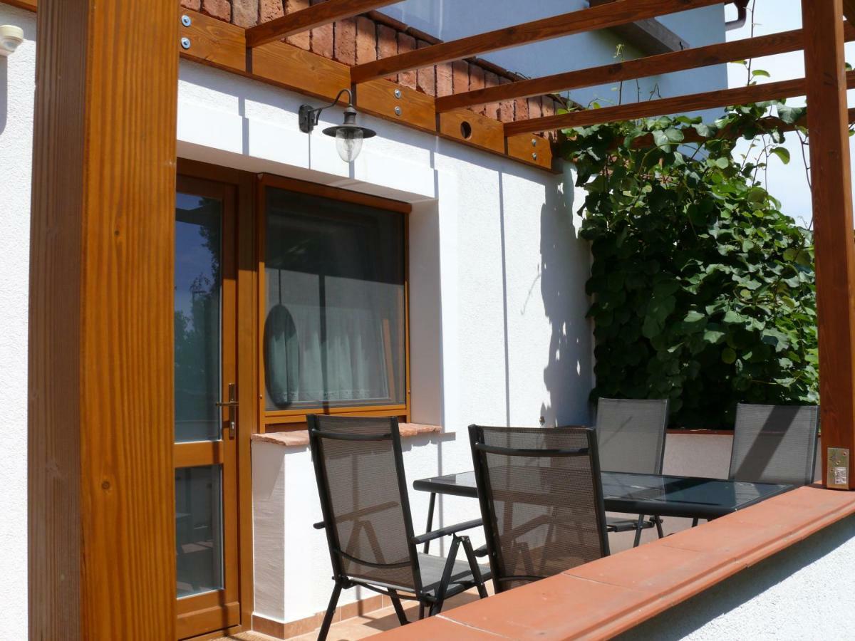 Sara Apartman Hévíz Buitenkant foto